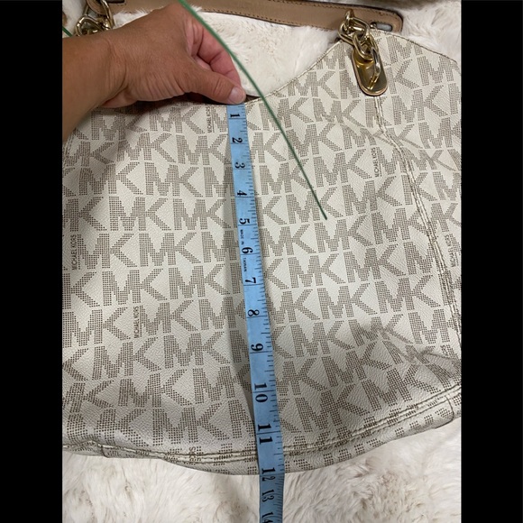 Michael Kors bag - Picture 4 of 8